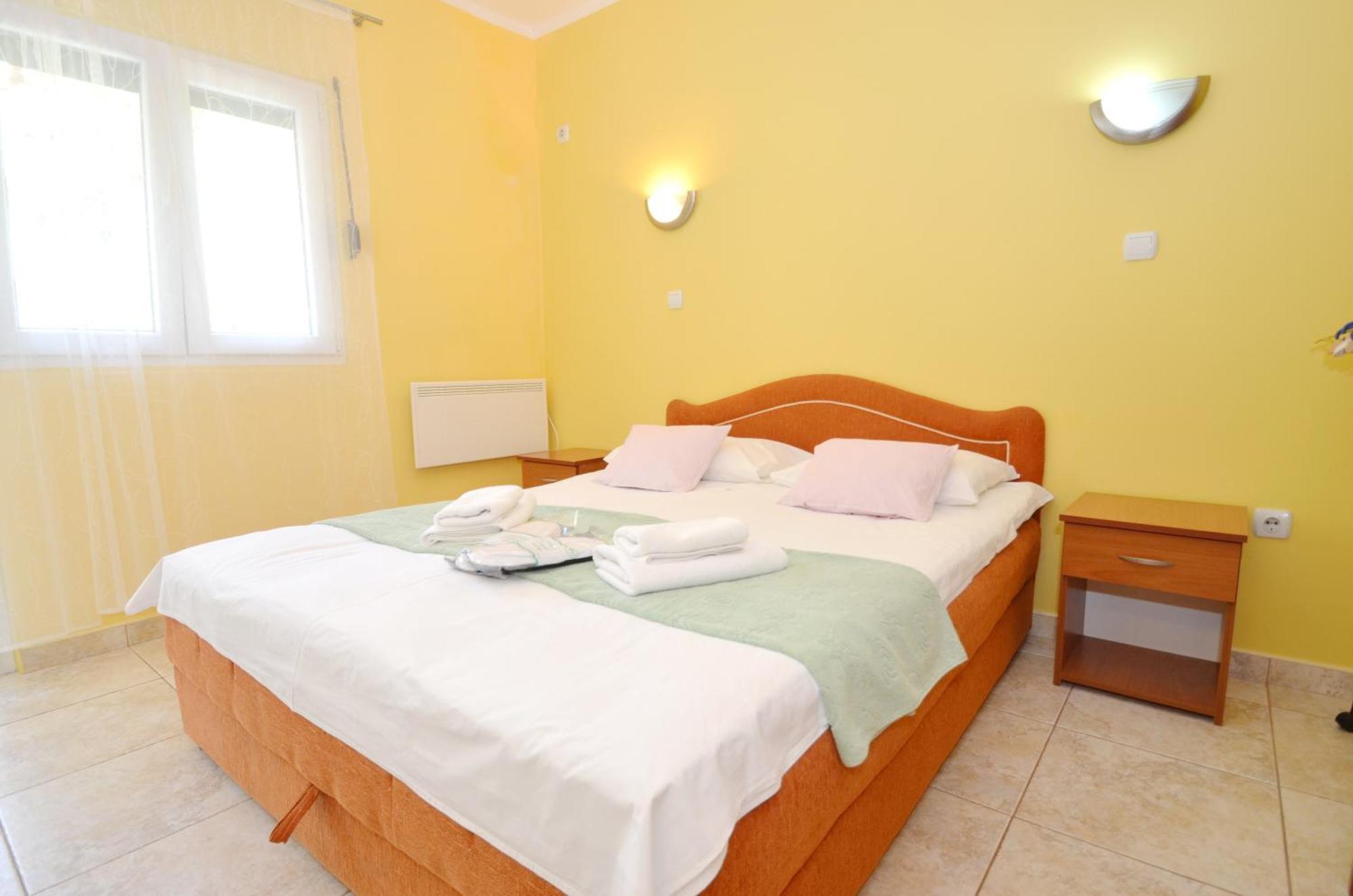 Apartments Dinko Zifra Тиват Экстерьер фото