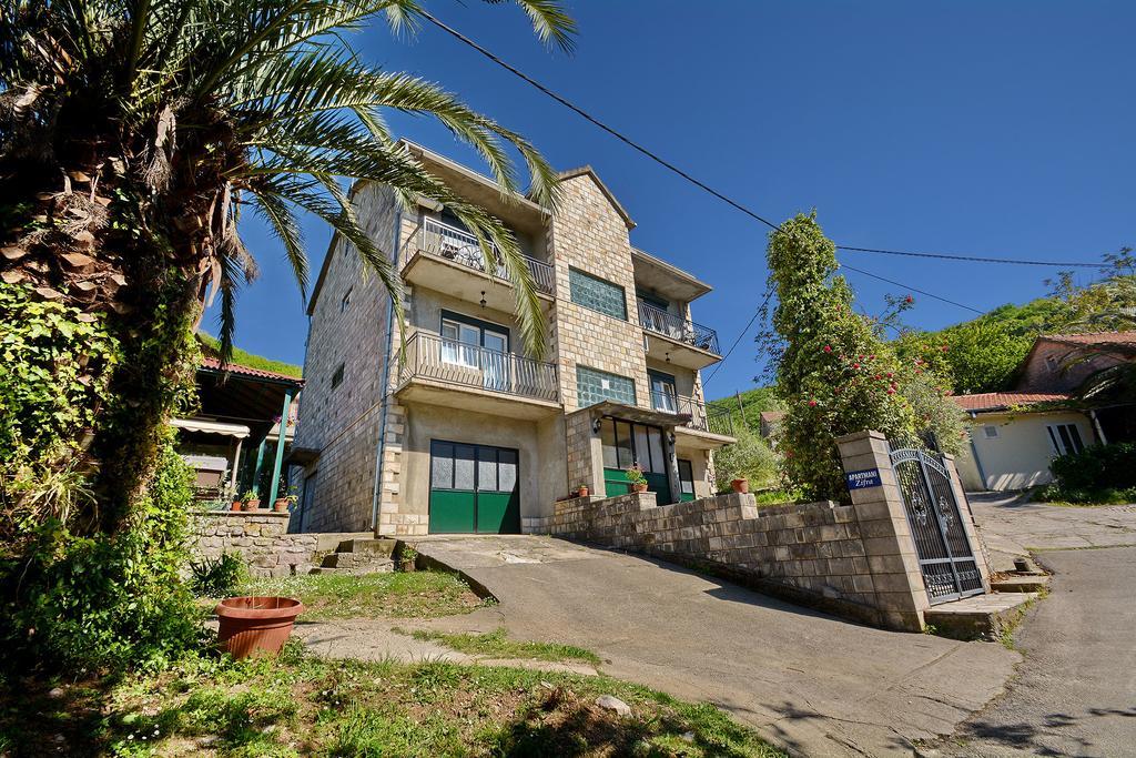 Apartments Dinko Zifra Тиват Экстерьер фото